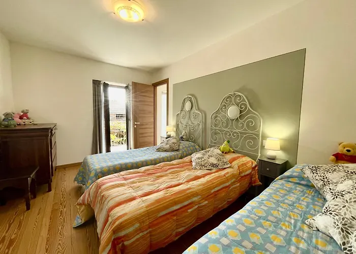 Cantusüt Сasa de vacaciones Someraro